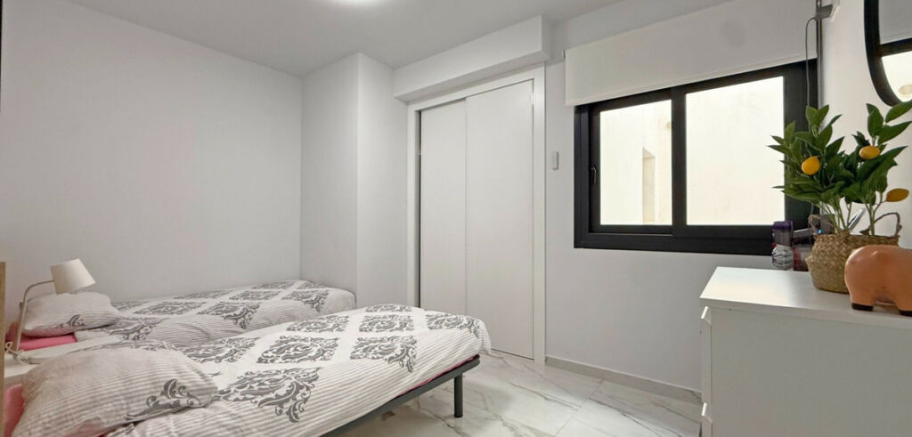 Middle Floor Apartment Los Altos Alicante - image 16
