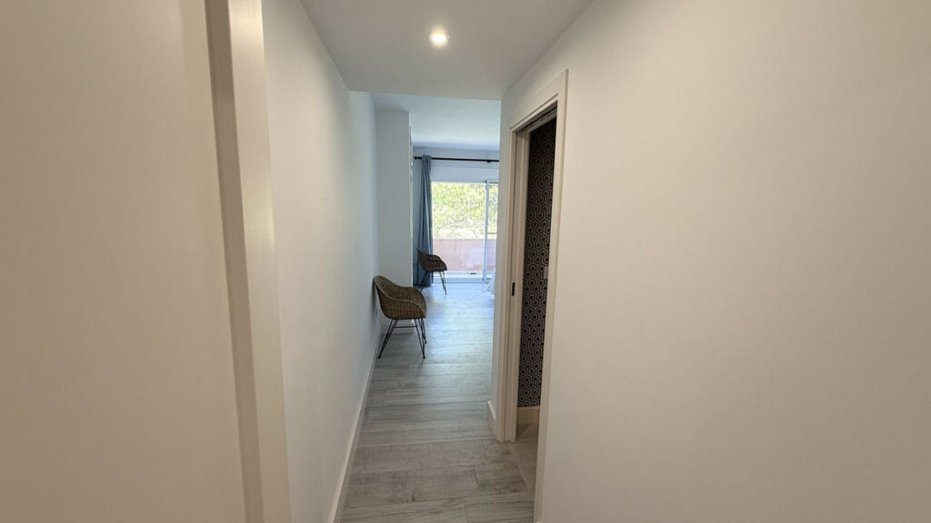Middle Floor Apartment Guadalmina Alta Málaga - image 16