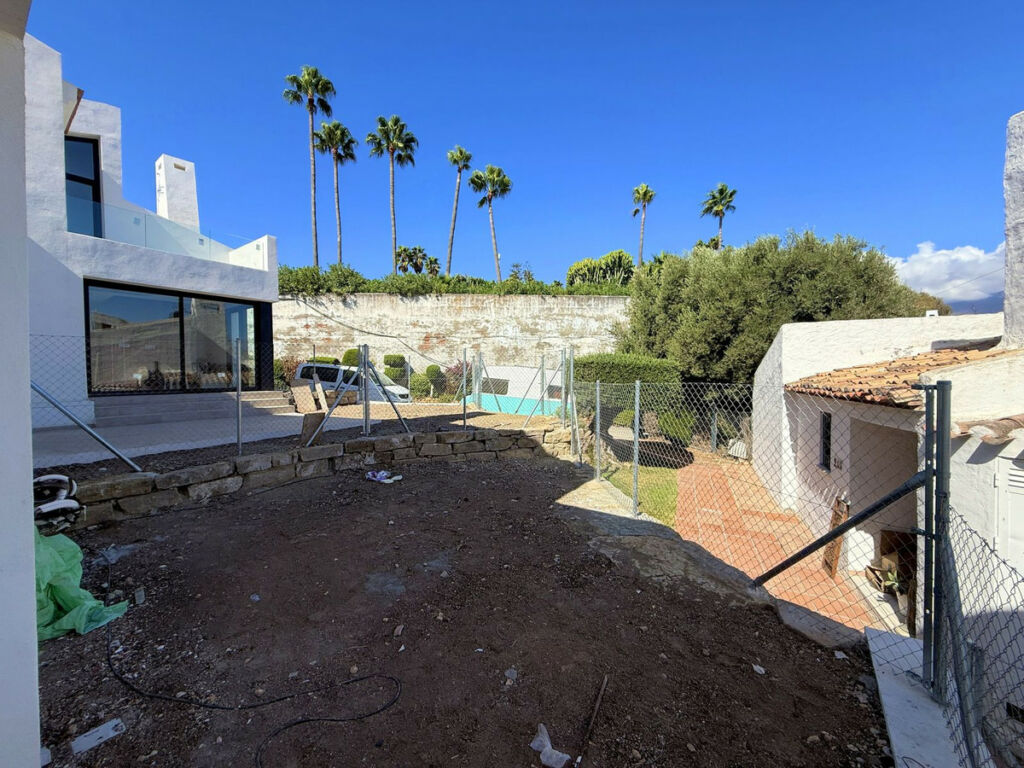 Semi-Detached House Estepona Málaga - image 21