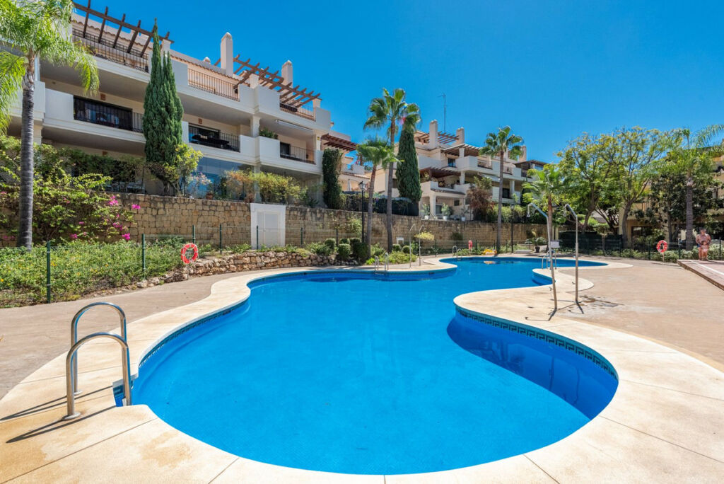 Ground Floor Apartment Nueva Andalucía Málaga - image 16