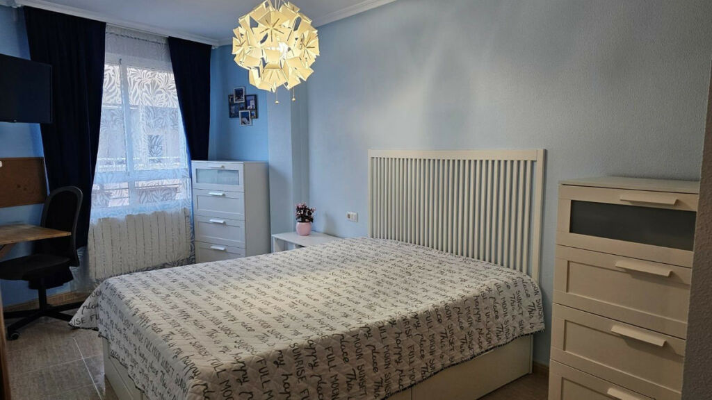 Middle Floor Apartment Torrevieja Alicante - image 16