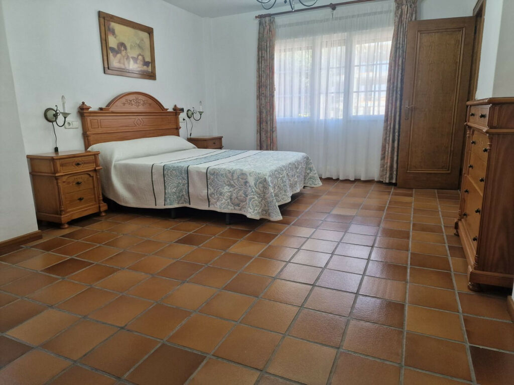 Detached Villa Mil Palmeras Alicante - image 16