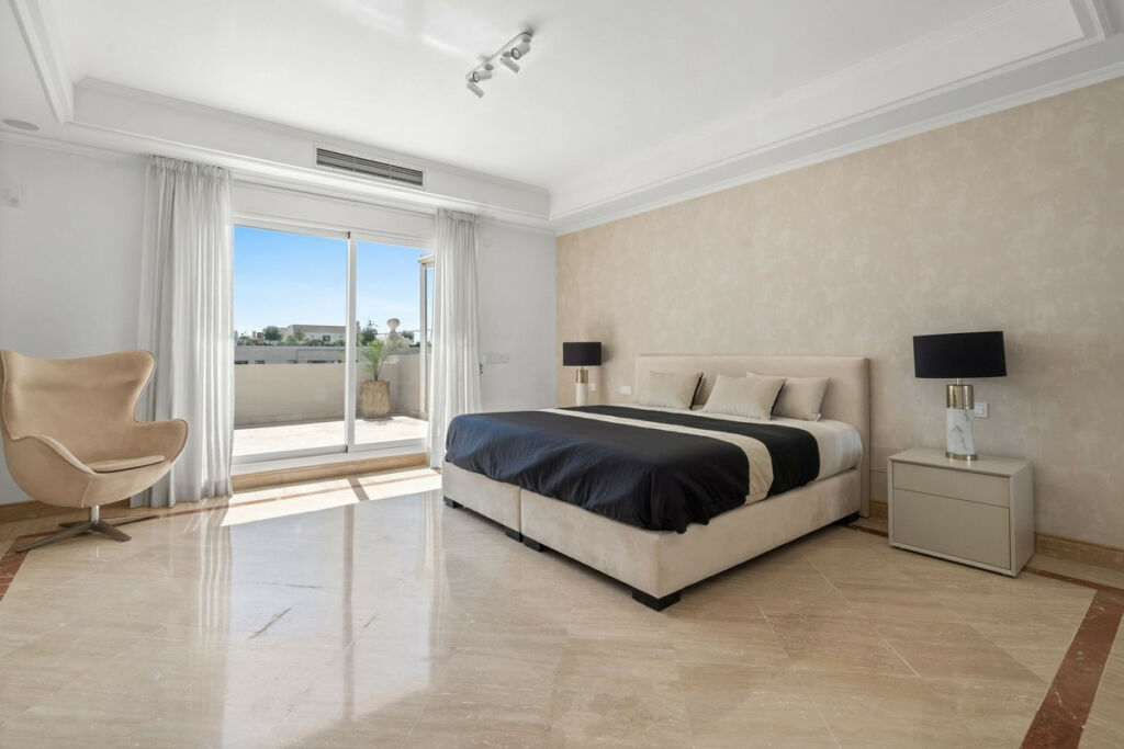 Penthouse Duplex Marbella Málaga - image 16