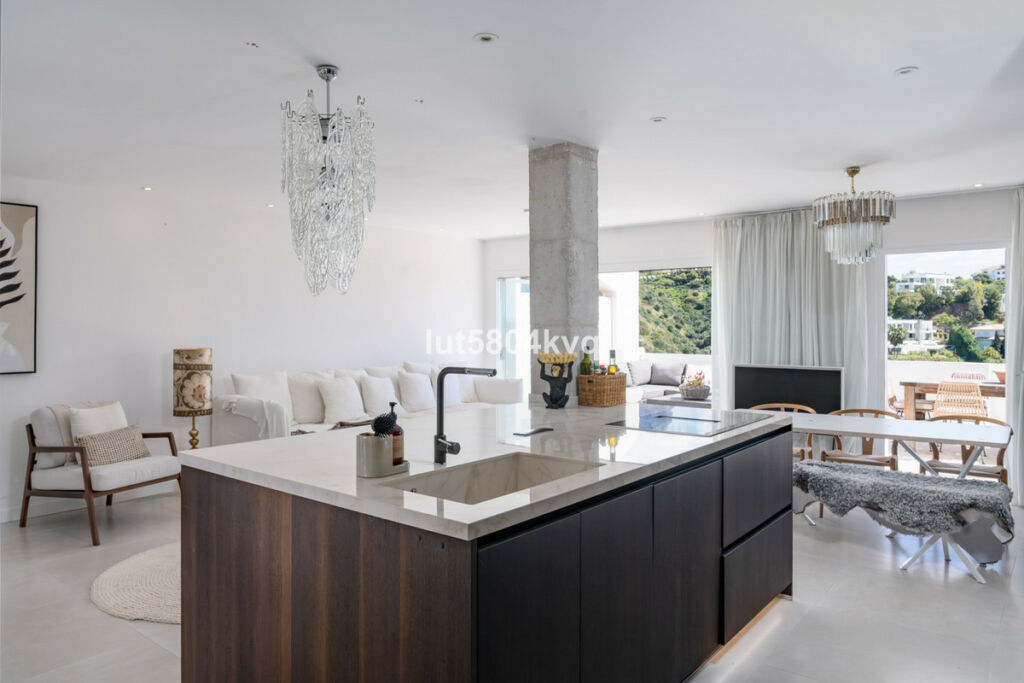 Penthouse La Quinta Málaga - image 16