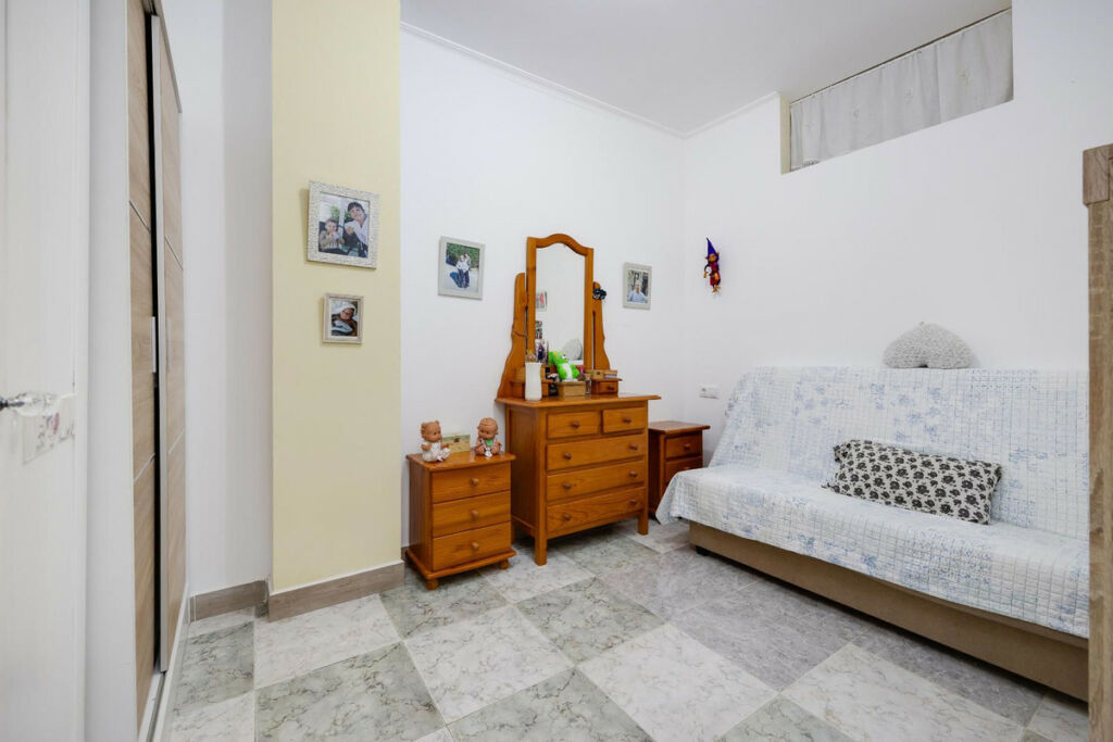 Ground Floor Apartment Torrevieja Alicante - image 16