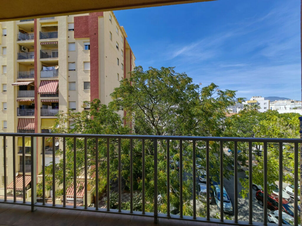 Middle Floor Apartment San Pedro de Alcántara Málaga - image 16