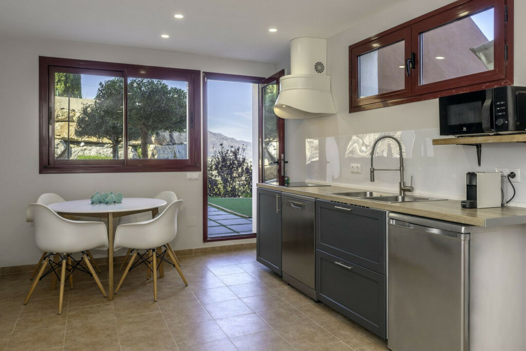 Townhouse Benahavís Málaga - image 17
