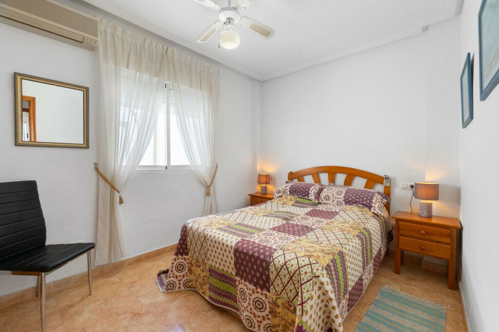 Townhouse Torrevieja Alicante - image 16