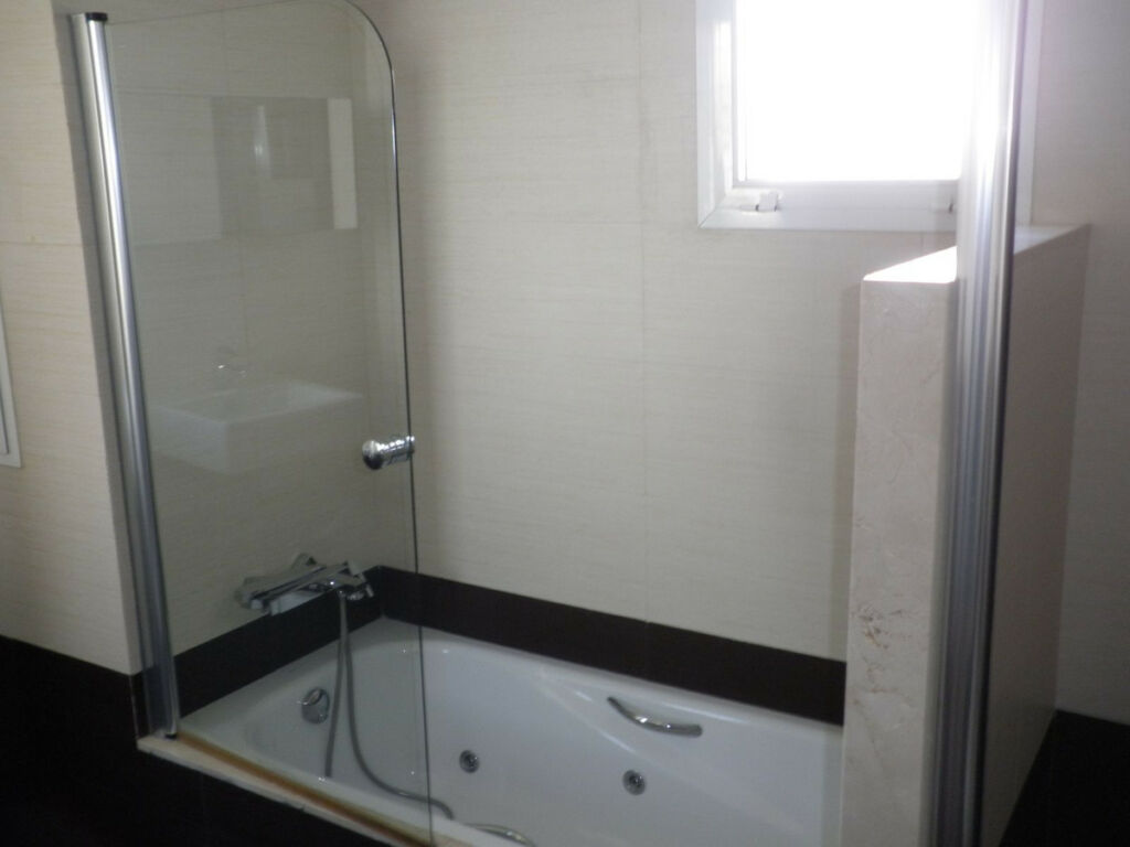 Townhouse Estepona Málaga - image 16