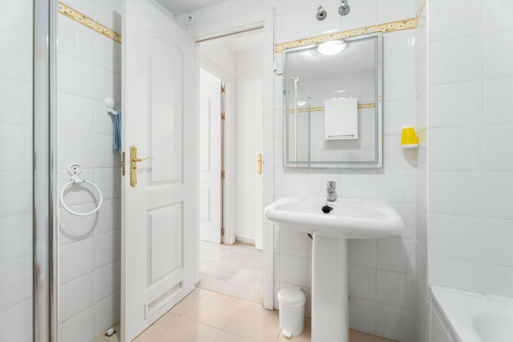 Ground Floor Apartment Marbella Málaga - image 16