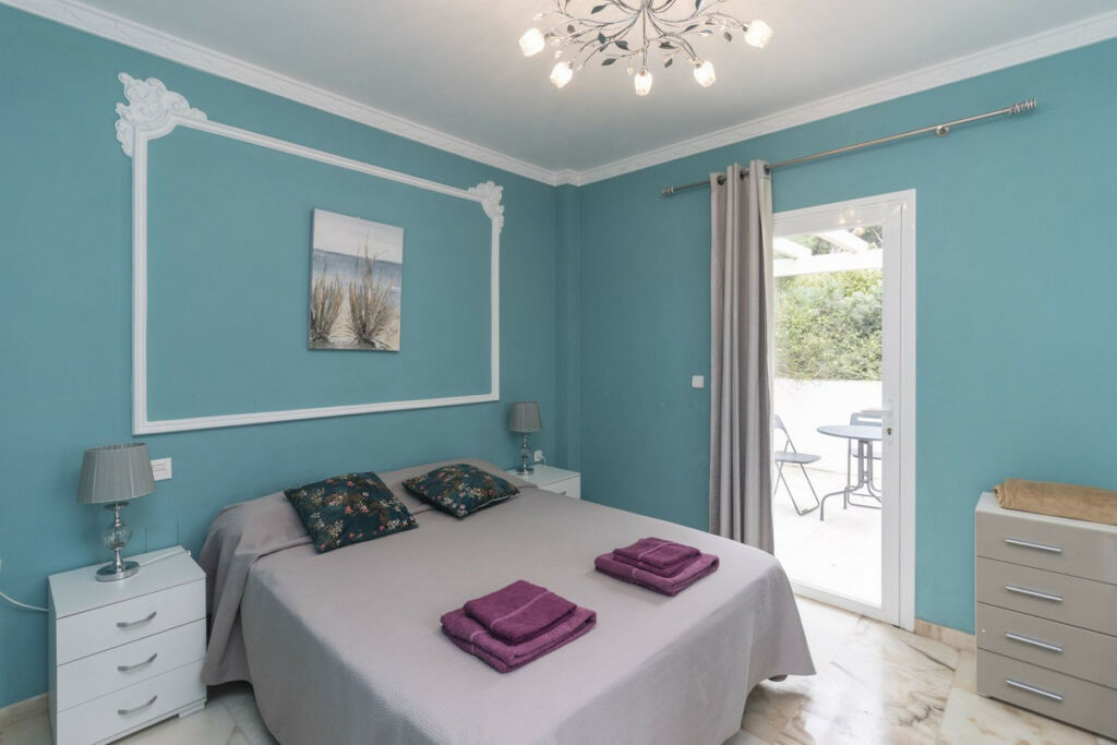 Detached Villa Hacienda Las Chapas Málaga - image 16