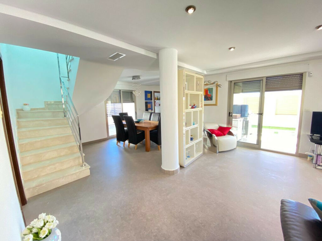Detached Villa Cox Alicante - image 16