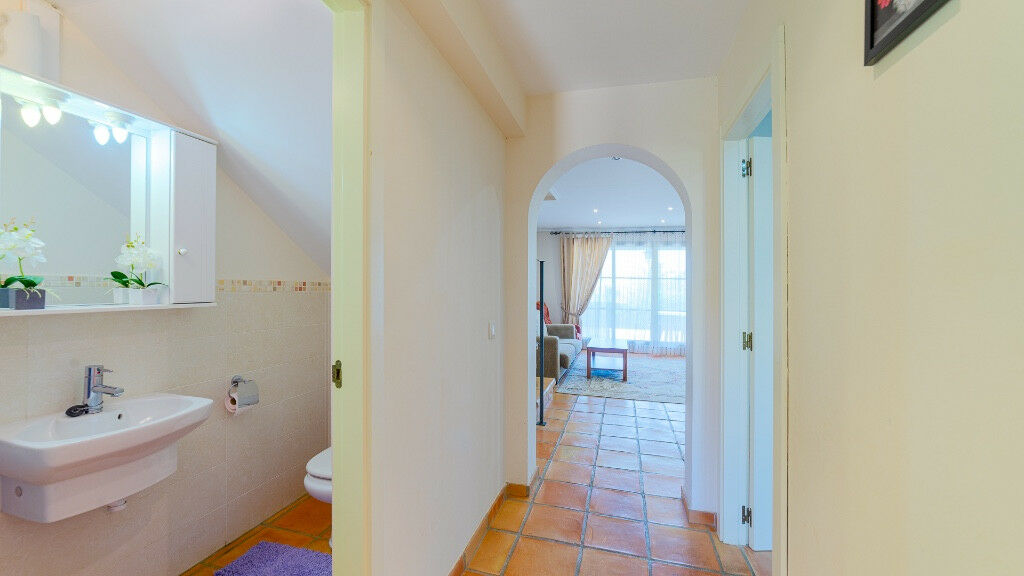 Townhouse Finestrat Alicante - image 17