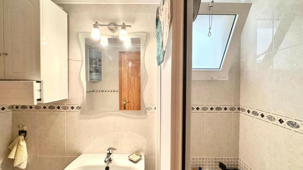 Middle Floor Apartment Playa Del Cura Alicante - image 16