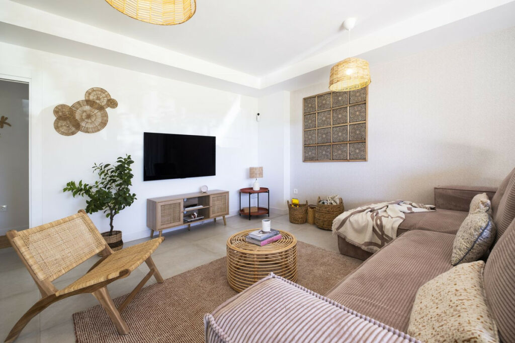 Townhouse El Chaparral Málaga - image 16