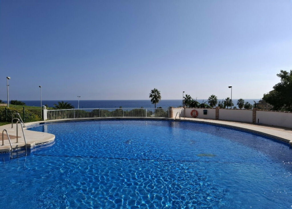 Top Floor Apartment Fuengirola Málaga - image 16