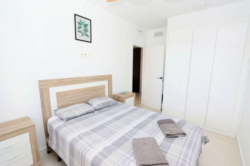 Detached Villa Villamartin Alicante - image 15