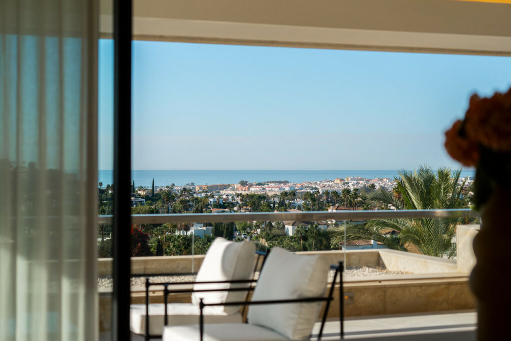 Middle Floor Apartment Nueva Andalucía Málaga - image 16