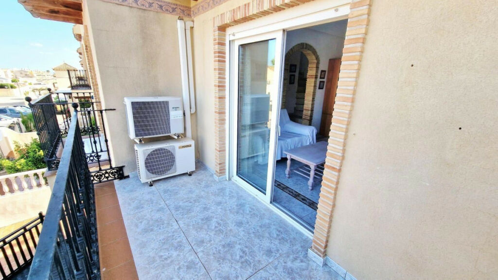Townhouse La Zenia Alicante - image 16