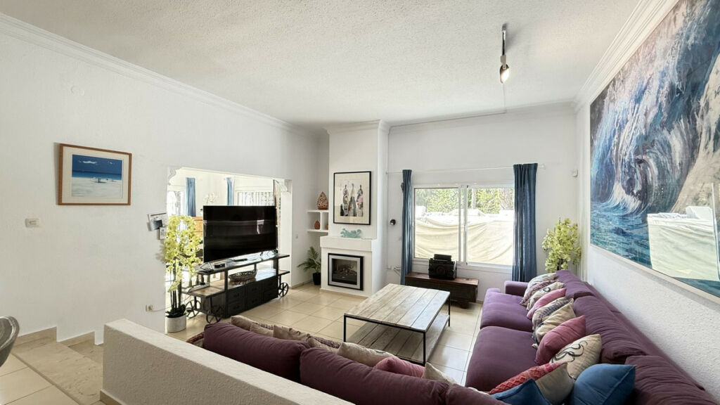 Detached Villa Calahonda Málaga - image 16