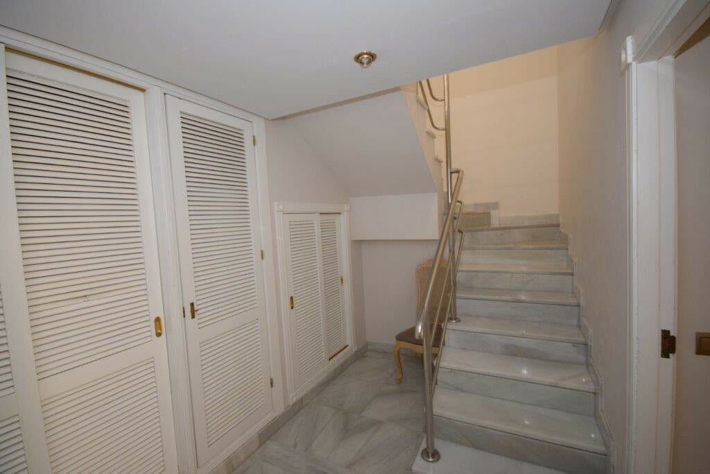 Duplex Marbella Málaga - image 16