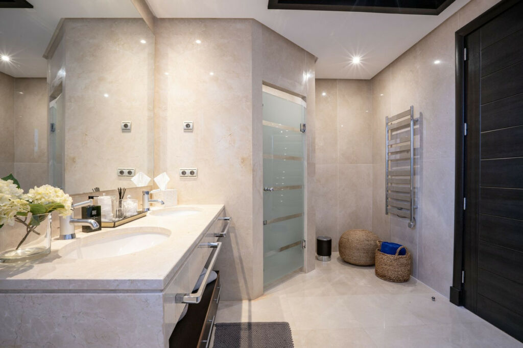 Penthouse Duplex Puerto Banús Málaga - image 16