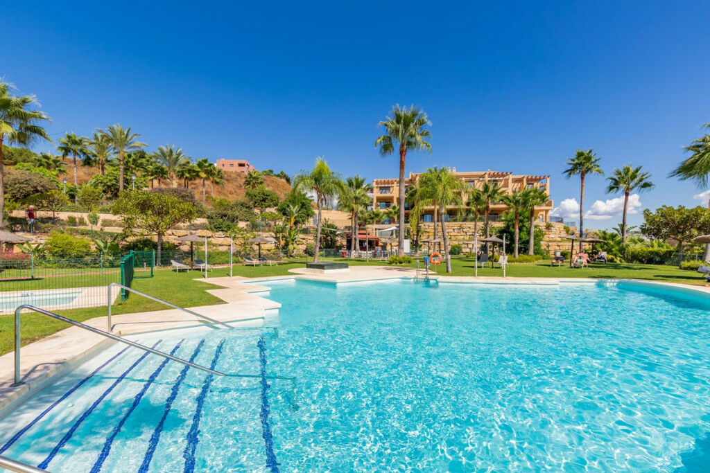 Ground Floor Apartment Benahavís Málaga - image 16
