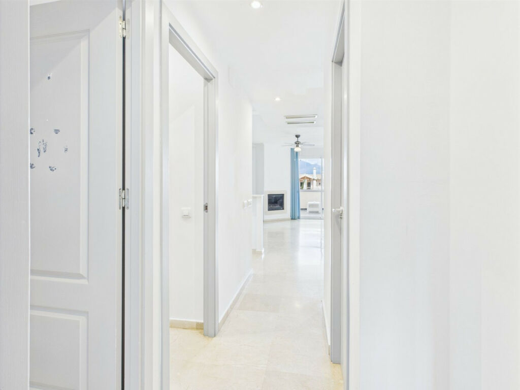 Ground Floor Apartment La Duquesa Málaga - image 16