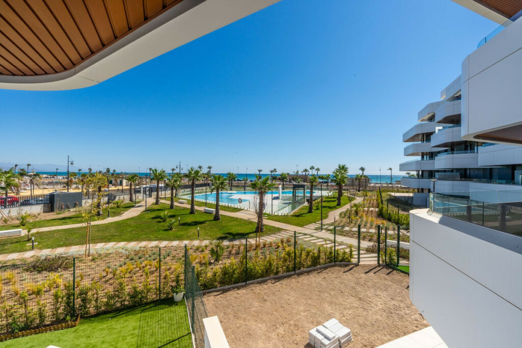 Middle Floor Apartment Torremolinos Málaga - image 16