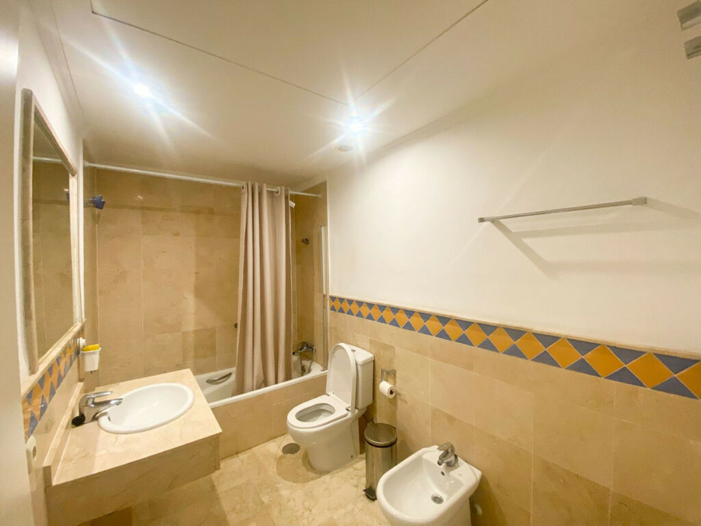 Middle Floor Apartment Nueva Andalucía Málaga - image 16