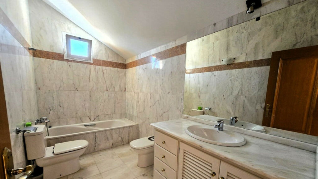 Townhouse La Cala de Mijas Málaga - image 17