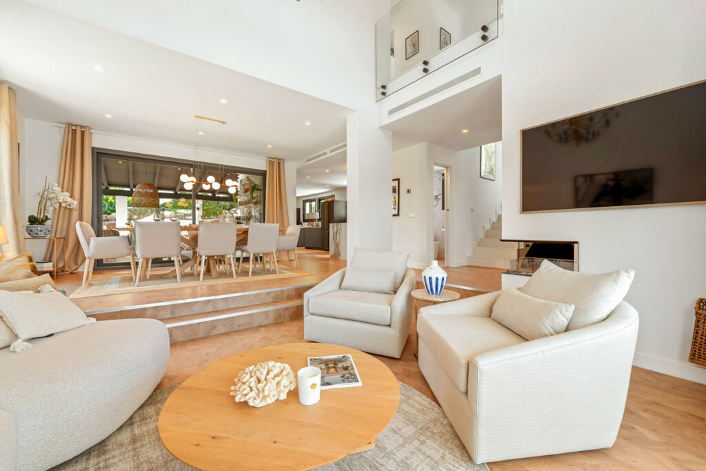 Detached Villa Nueva Andalucía Málaga - image 17