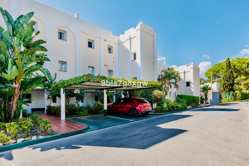 Penthouse La Quinta Málaga - image 17