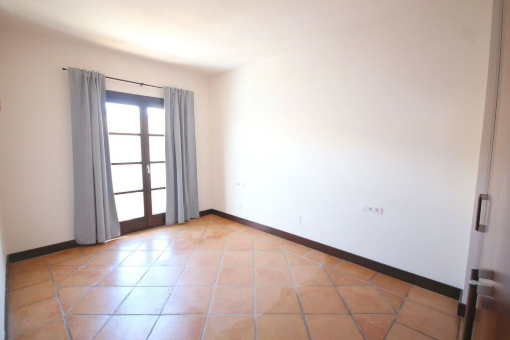 Semi-Detached House Benahavís Málaga - image 17
