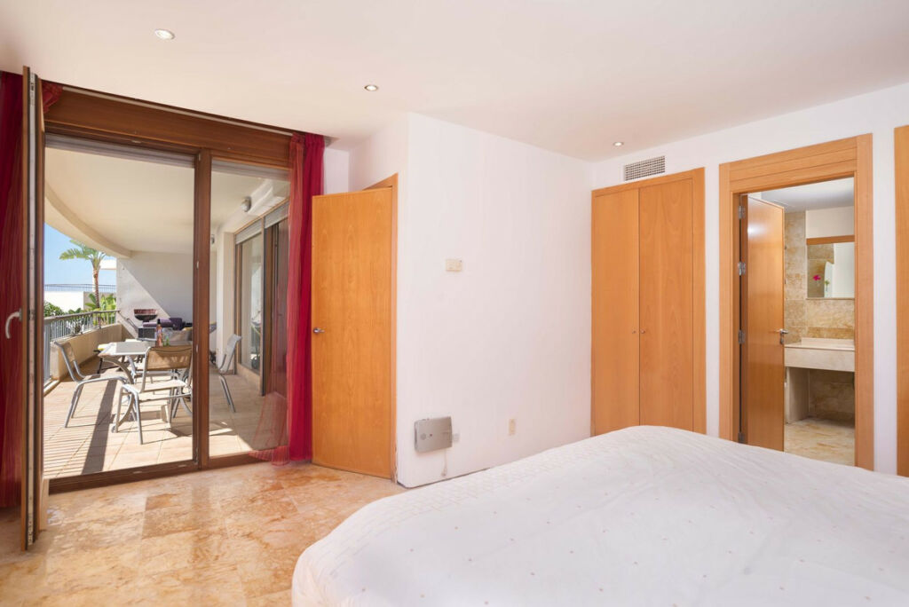 Ground Floor Apartment Altos de los Monteros Málaga - image 17