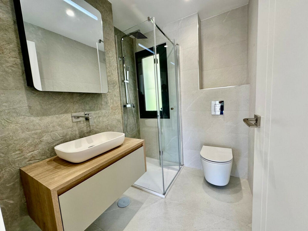 Middle Floor Apartment La Quinta Málaga - image 17