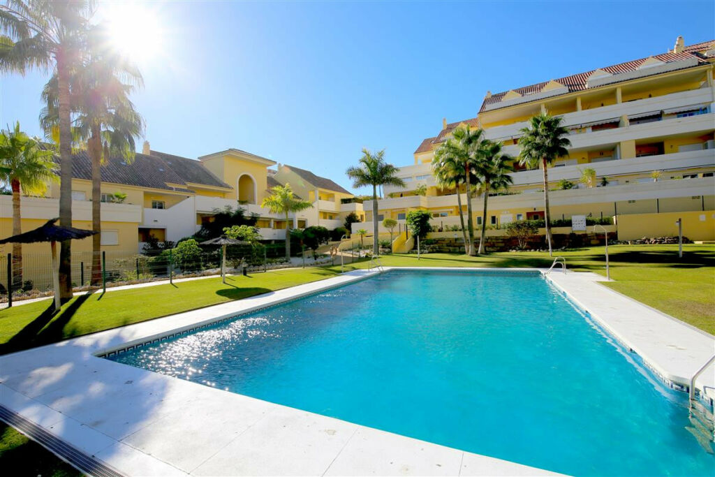 Penthouse Estepona Málaga - image 17