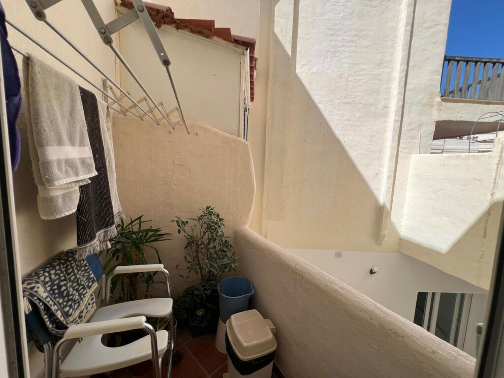 Middle Floor Apartment Benalmadena Málaga - image 17