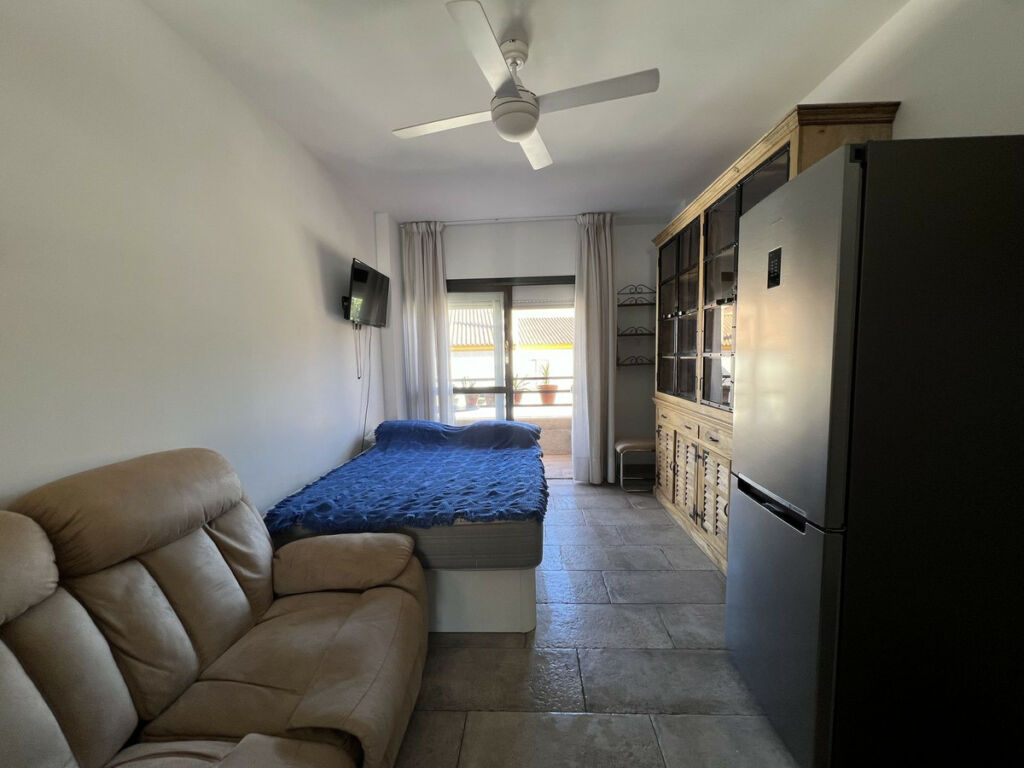 Middle Floor Studio Torremolinos Málaga - image 17
