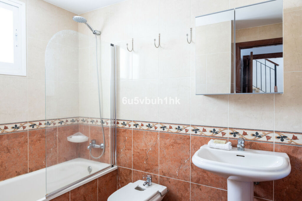 Townhouse Torreblanca Málaga - image 17