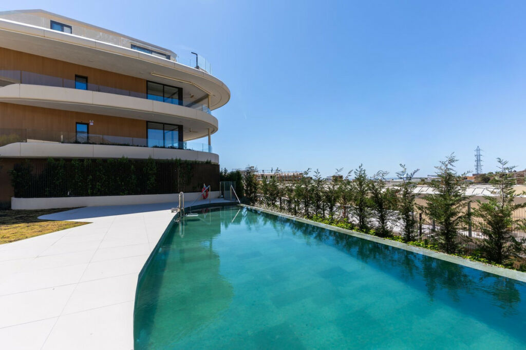 Ground Floor Apartment Higueron Málaga - image 17