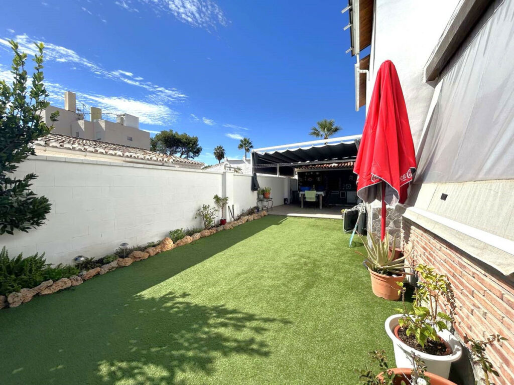 Semi-Detached House Calahonda Málaga - image 17