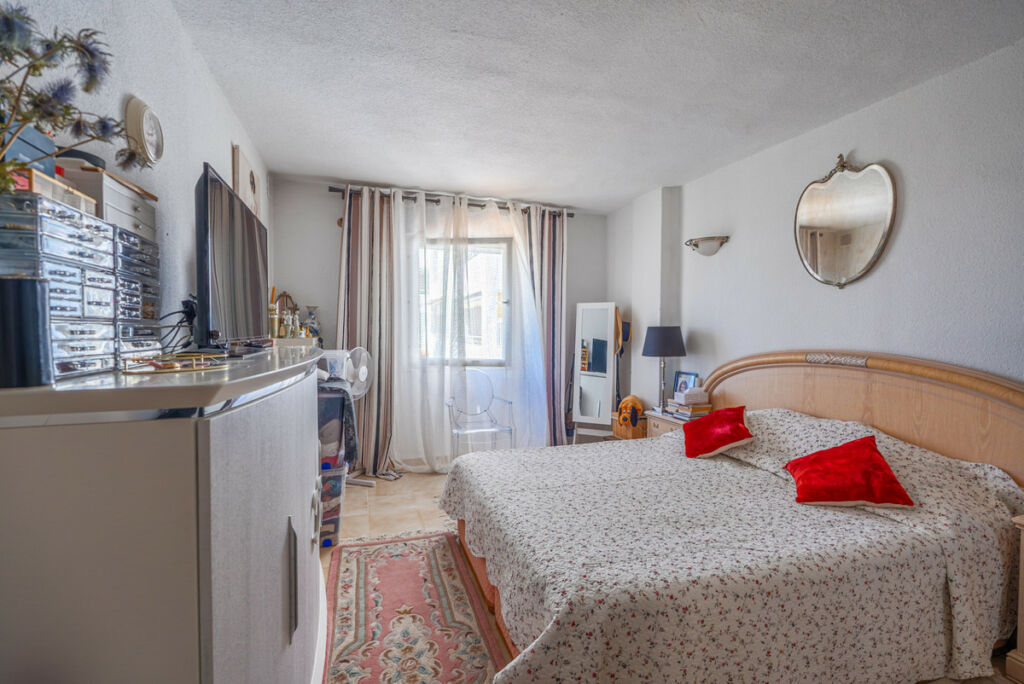 Middle Floor Apartment Atalaya Málaga - image 17