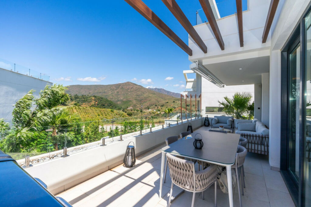 Detached Villa La Cala Golf Málaga - image 17