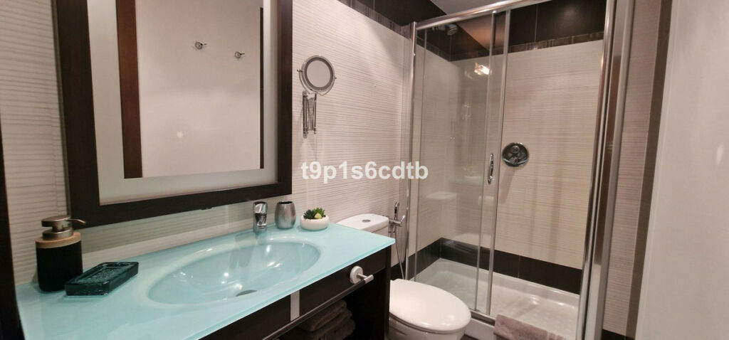 Middle Floor Apartment Puerto Banús Málaga - image 17