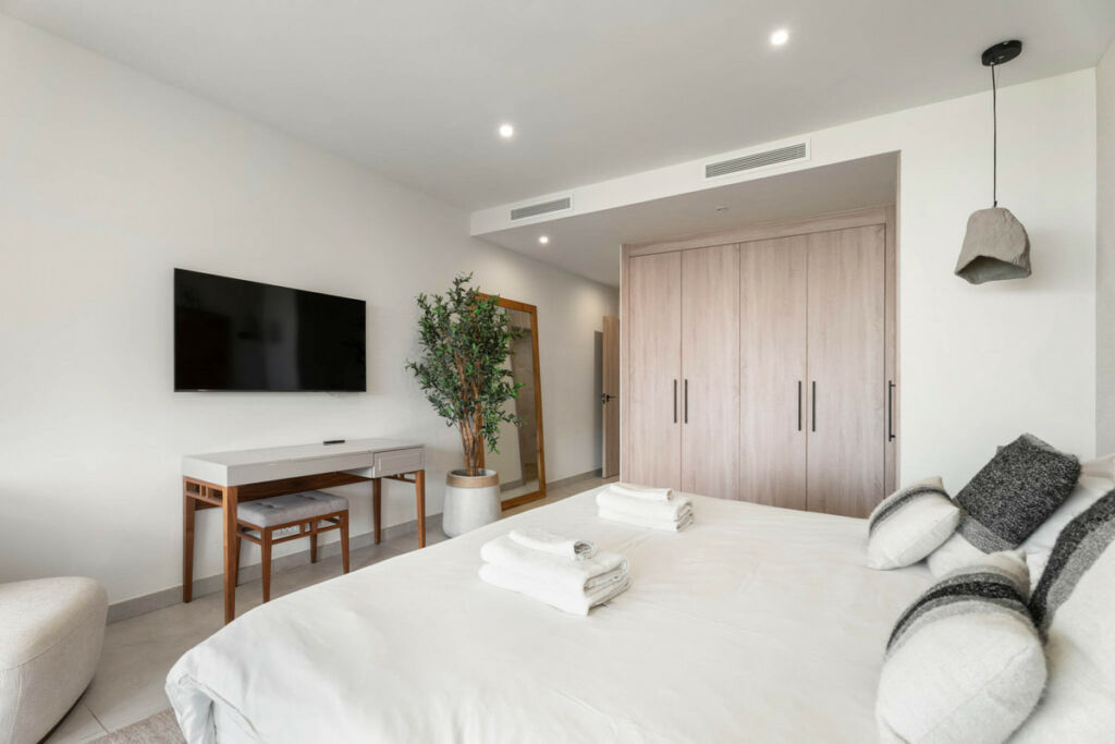 Penthouse Duplex Artola Málaga - image 17
