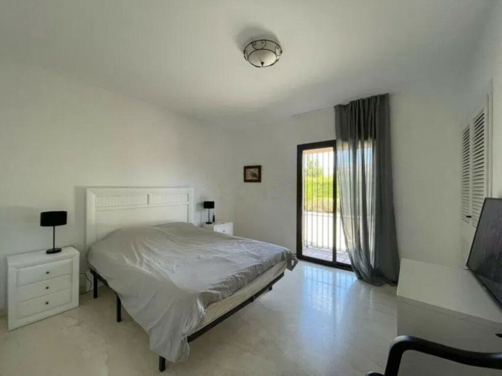 Ground Floor Apartment Atalaya Málaga - image 17