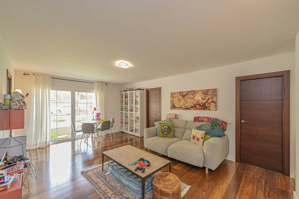 Detached Villa El Paraiso Málaga - image 17