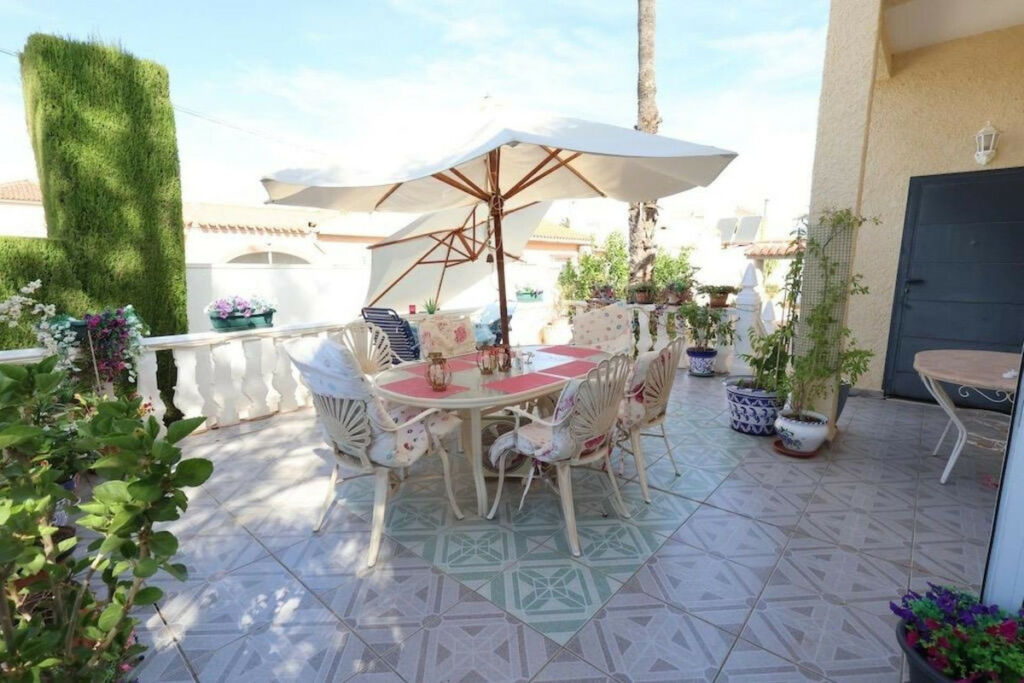 Detached Villa Torrevieja Alicante - image 17