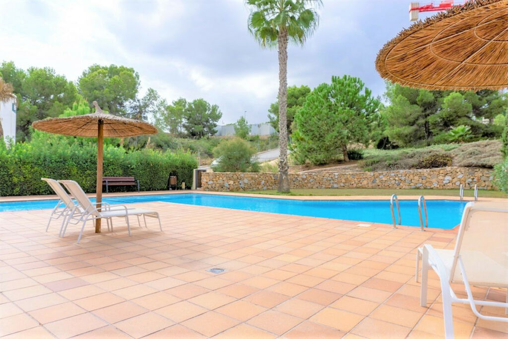 Detached Villa Las Colinas Golf Alicante - image 17